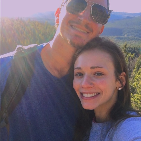 Meet your Posher, Gill - Picture 1 of 1